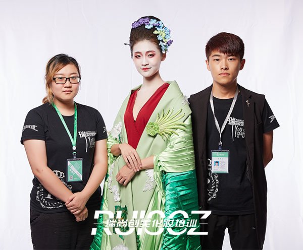 瑞尚创美化妆学校-《花柳界》