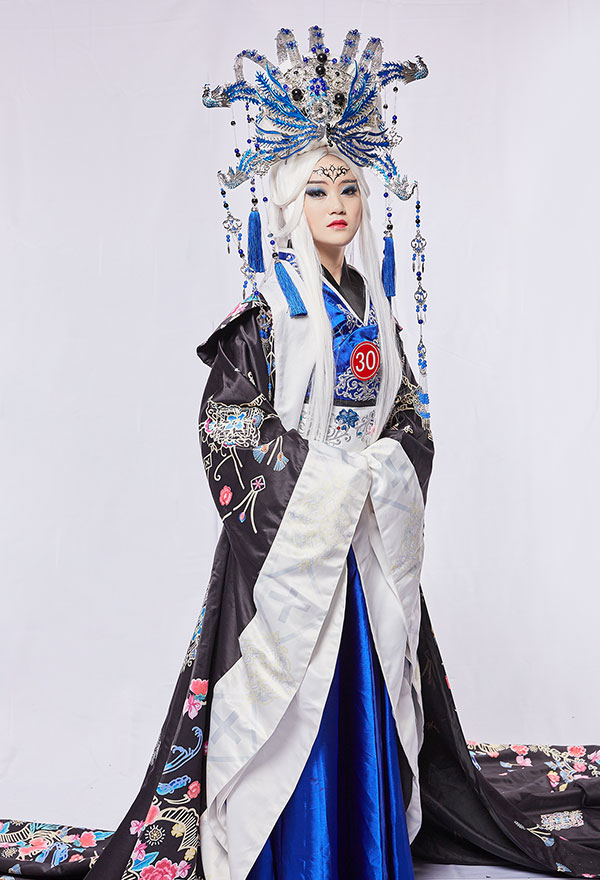 《浮华》