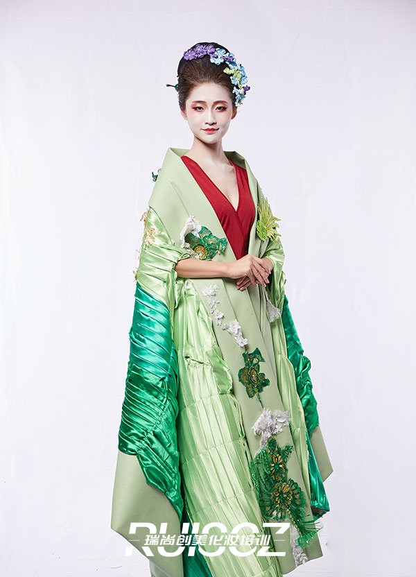 瑞尚创美化妆学校-《花柳界》