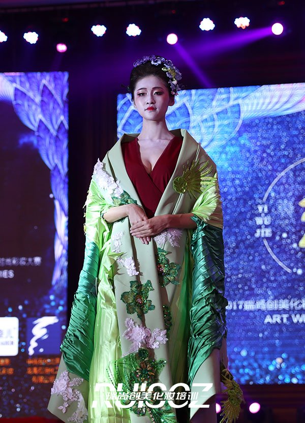 瑞尚创美化妆学校-《花柳界》
