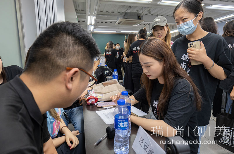 瑞尚创美教学讲师篇：全能型讲师的狂野日常